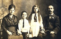 Gordon, Reginald and family.jpg